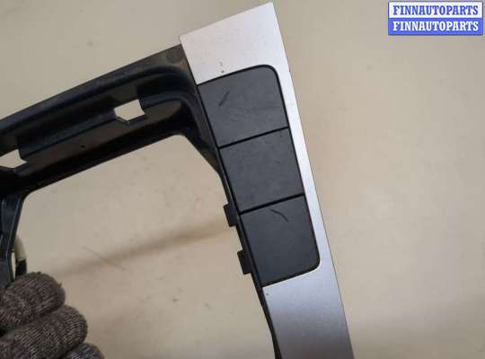 купить Рамка под кулису на Volkswagen Passat 6 2005-2010