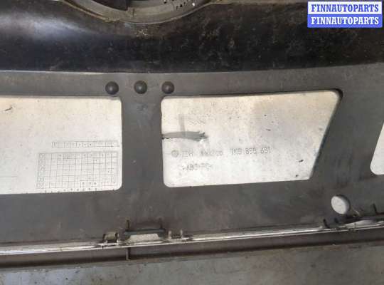 купить Решетка радиатора на Volkswagen Jetta 5 2005-2011