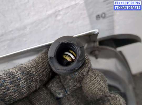 купить Щеткодержатель на Citroen C4 2004-2010