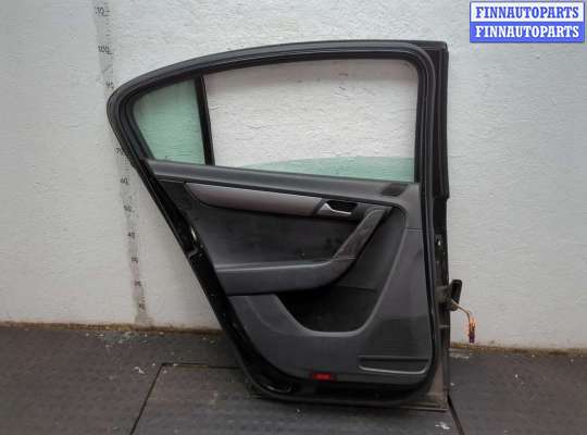 купить Дверная карта (Обшивка двери) на Volkswagen Passat 7 2010-2015 Европа