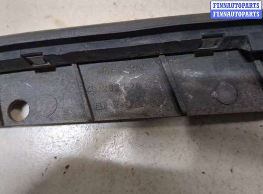 купить Ресничка под фару на Mercedes C W202 1993-2000
