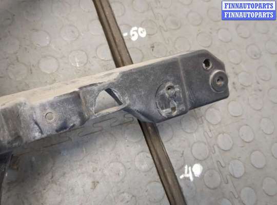 купить Рамка передняя (телевизор) на Volkswagen Golf 5 2003-2009