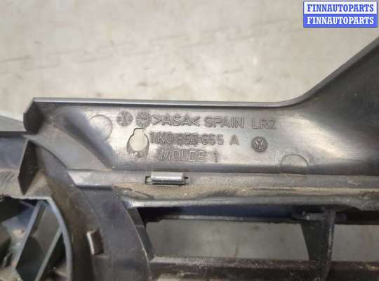 купить Решетка радиатора на Volkswagen Golf 5 2003-2009