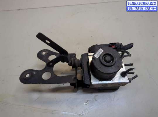 Блок ABS на Volkswagen Caddy III (2K)