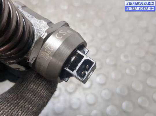 Форсунка топливная на Volkswagen Golf V (1K)