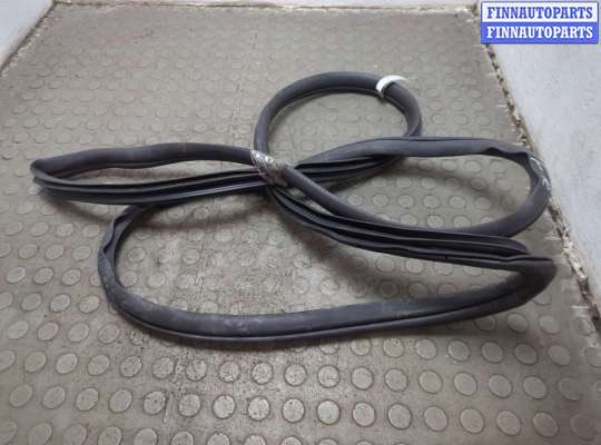 купить Уплотнитель на Mazda CX-9 2012-2016