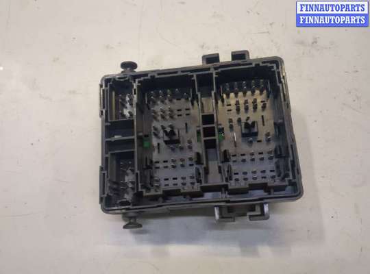 купить Блок предохранителей на Cadillac Escalade 3 2006-2014