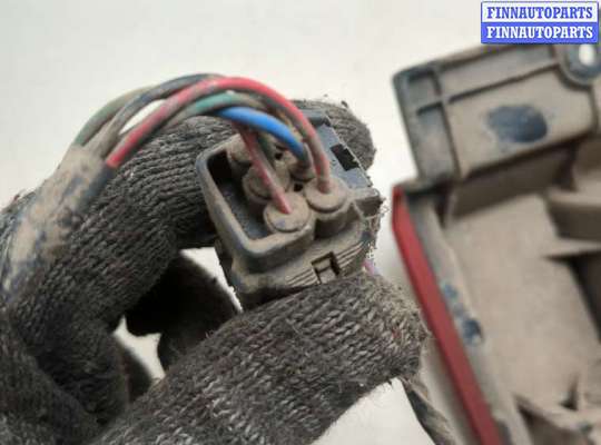 купить Фонарь (задний) на Mitsubishi Pajero / Montero 2000-2006