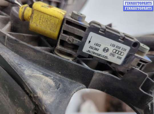 Панель передняя (телевизор) на Audi A4 (8E/8H, B6)