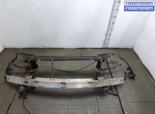 Рамка передняя (телевизор) MB1572262 на Mercedes C W204 2006-2015