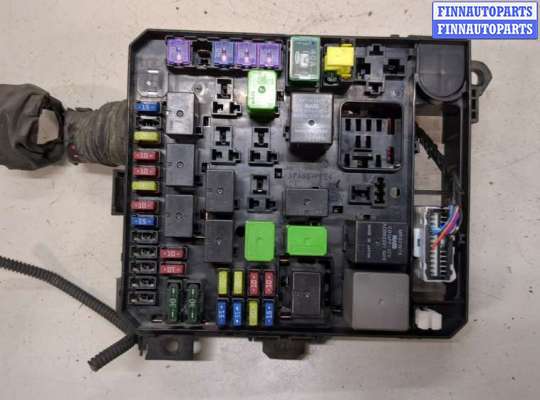 Блок предохранителей PG1162433 на Mitsubishi Outlander XL 2006-2012
