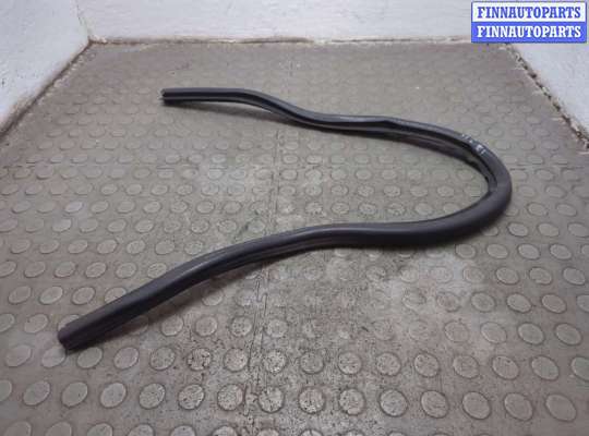 купить Уплотнитель на Porsche Cayenne 2010-2018