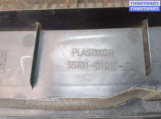 купить Жабо под дворники (дождевик) на Pontiac Vibe 1 2002-2008