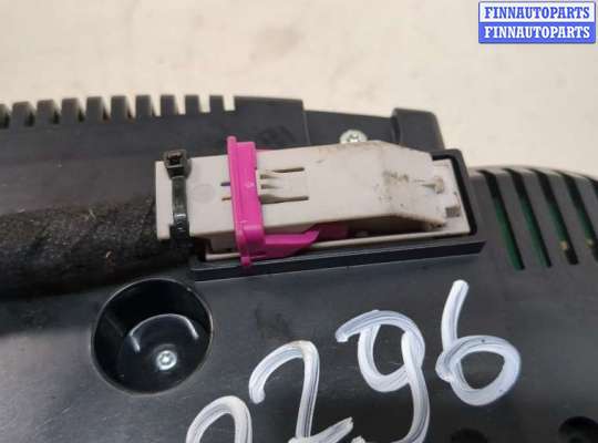 купить Щиток приборов (приборная панель) на Audi Q7 2005-2015