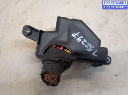 купить Блок предохранителей на Volkswagen Passat 6 2005-2010