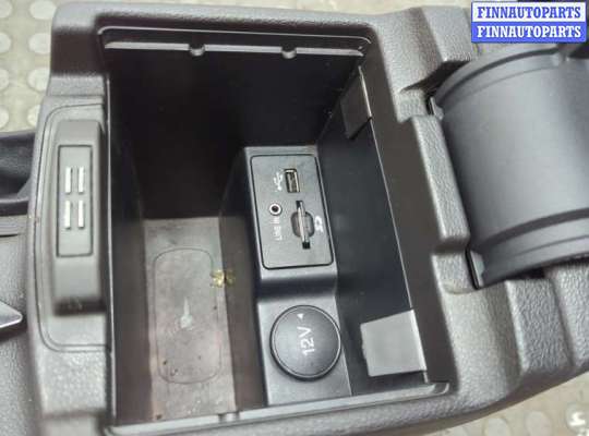 купить Разъем AUX/USB на Ford Focus 3 2014-2019