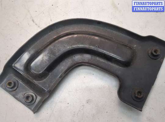 купить Кронштейн крыла на Cadillac Escalade 3 2006-2014