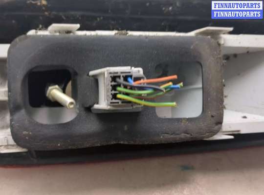 Фонарь задний на Ford Fusion (JU)