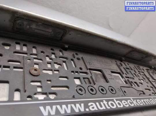 Планка подсветки номера на Volkswagen Golf IV (1J)