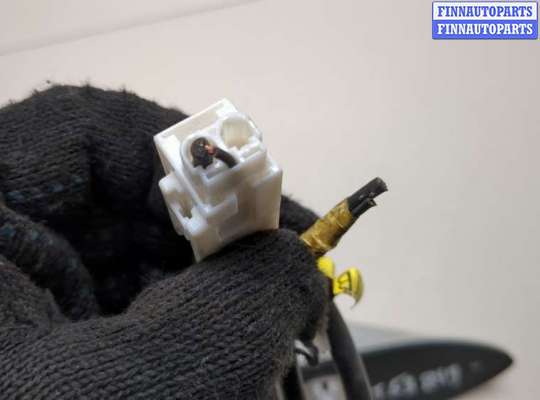 купить Антенна на Toyota Auris E18 2012-