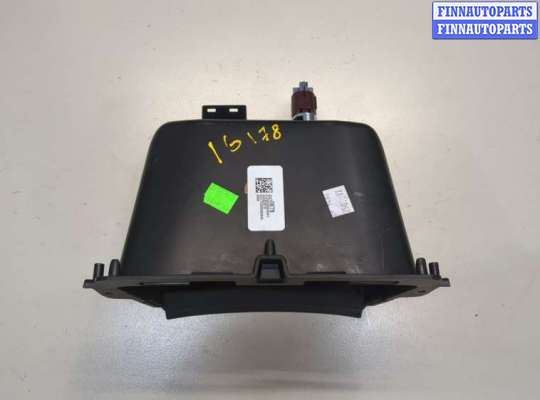 купить Бардачок (вещевой ящик) на Chevrolet Equinox 2017-2024