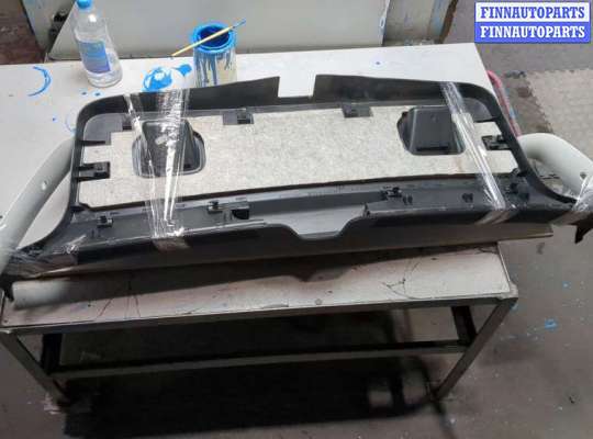 купить Обшивка крышки (двери) багажника на Volkswagen Golf 4 1997-2006