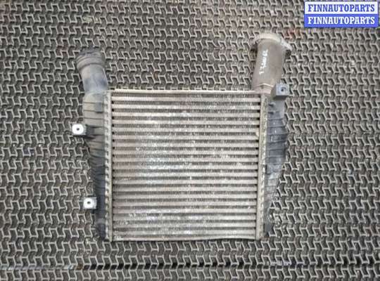 Радиатор интеркулера AU1209293 на Audi Q7 2006-2009