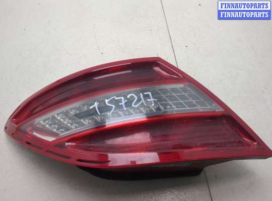 Фонарь задний на Mercedes-Benz C (W204)