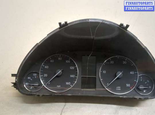 Щиток приборов (приборная панель) MB1576585 на Mercedes C W203 2000-2008