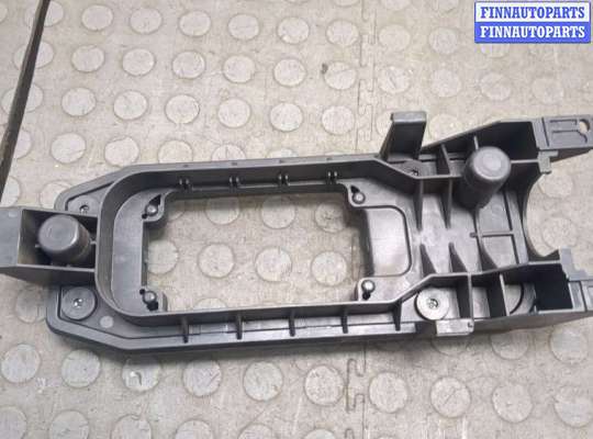 купить Кронштейн кулисы КПП на Volkswagen Jetta 5 2004-2010