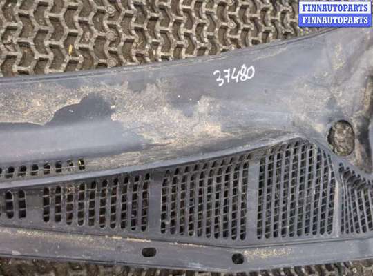 купить Жабо под дворники (дождевик) на Subaru Legacy (B12) 1998-2004