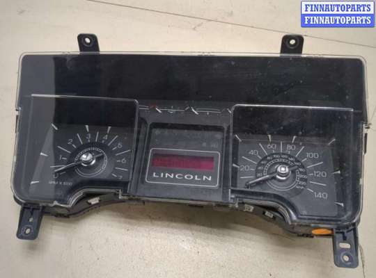 Щиток приборов на Lincoln Navigator III (U326) 