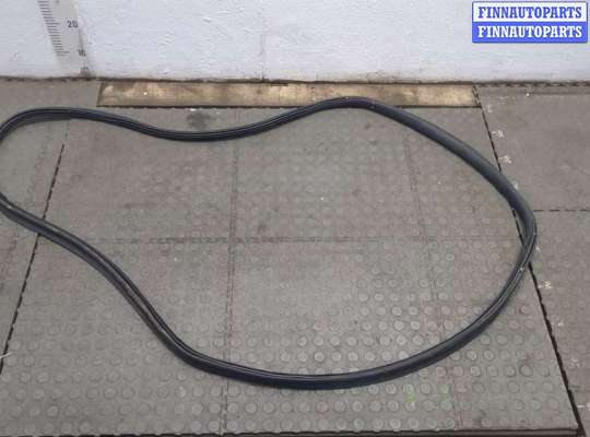 купить Уплотнитель на Porsche Panamera 2009-2016