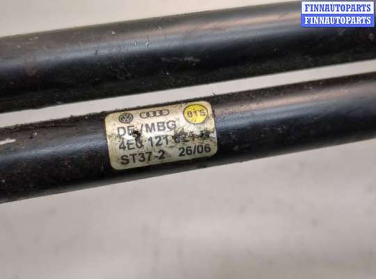 Патрубок (трубка, шланг) на Audi A8 (D3, 4E)