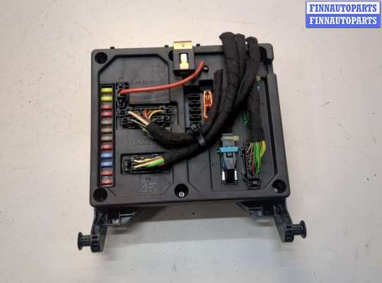 купить Блок предохранителей на Volkswagen Sharan 2000-2010