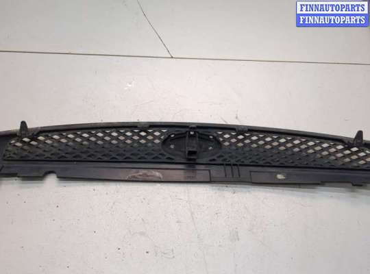 купить Решетка радиатора на Ford Fiesta 2001-2007