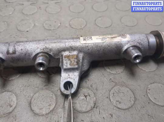 Рампа (рейка) топливная на Volkswagen Golf VI (5K)