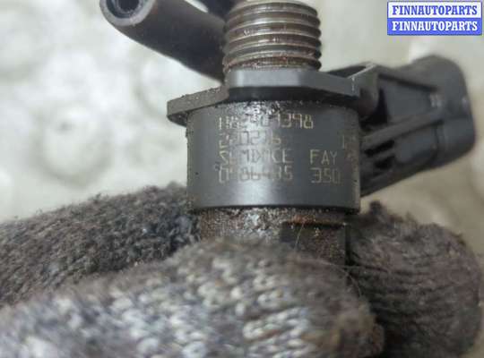 Форсунка топливная на Renault Trafic II