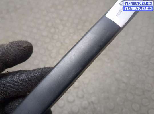 купить Щеткодержатель на Skoda Fabia 2007-2014