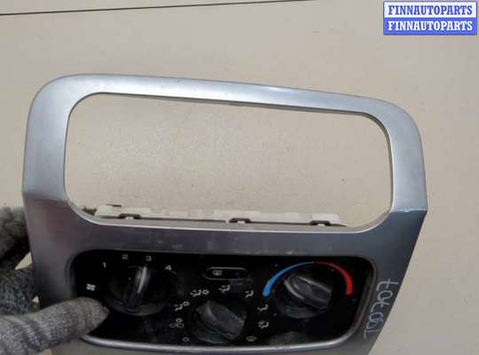 купить Переключатель отопителя (печки) на Jeep Liberty 2001-2007
