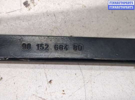 купить Щеткодержатель на Citroen C4 Picasso 2013-2018