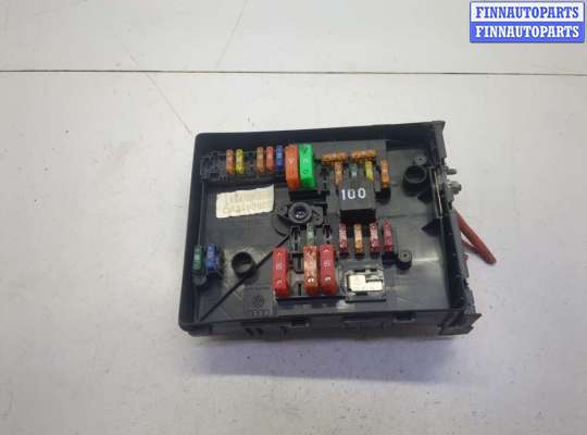 Блок предохранителей VG2777120 на Volkswagen Golf 6 2008-2012