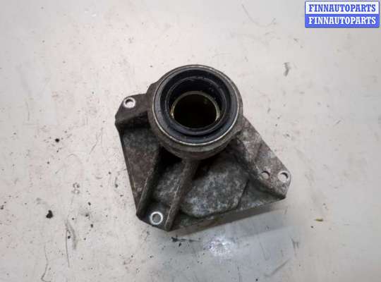 Кронштейн полуоси LRN6404 на Land Rover Range Rover 3 (LM) 2002-2012