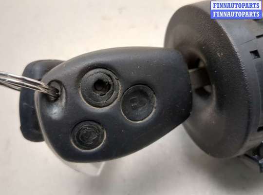 Замок зажигания с ключом