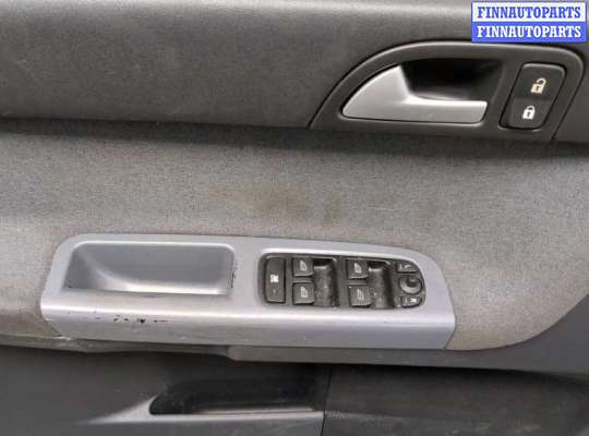 купить Дверь боковая (легковая) на Volvo V50 2004-2007