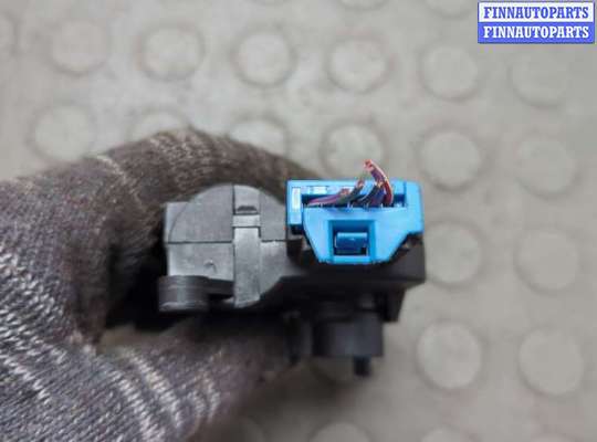 купить Электропривод заслонки отопителя на Volkswagen Touareg 2002-2007