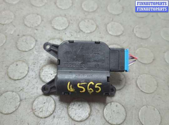 купить Электропривод заслонки отопителя на Volkswagen Touareg 2002-2007