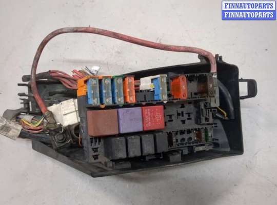 Блок предохранителей NS963867 на Nissan Qashqai 2006-2013