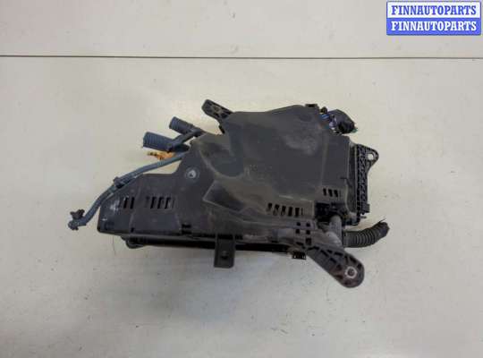 купить Блок предохранителей на Lexus GS 2005-2012