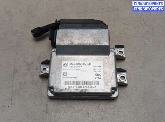 Купить Блок управления стояночным тормозом на Volkswagen Passat 6 2005-2010 Блок управления стояночным тормозом VG2771820 на Volkswagen Passat 6 2005-2010